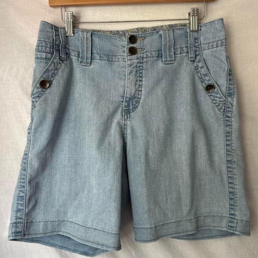 Lee light wash jean boy shorts
